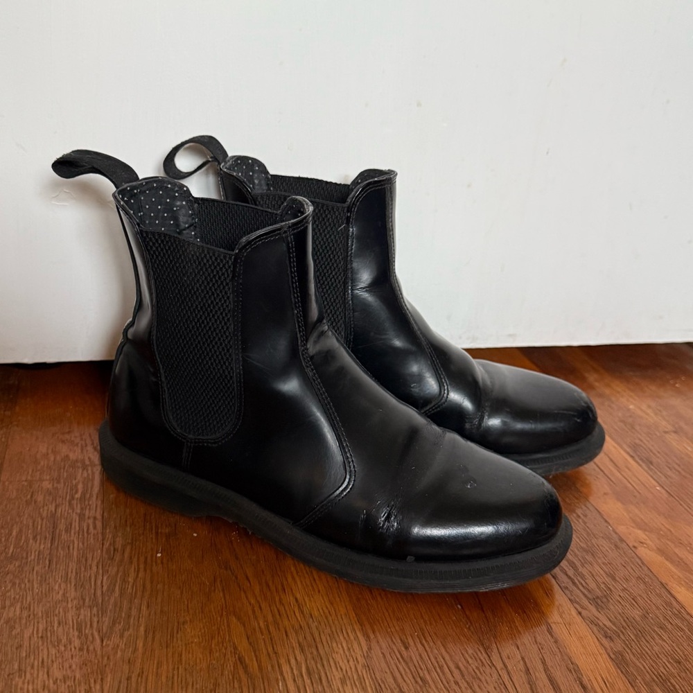 doc martens flora chelsea boots size 8